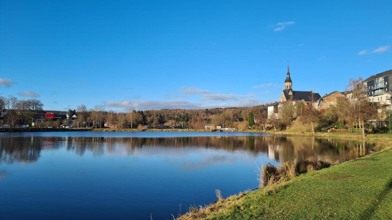 Le Salmoyard, Studio Au Bord Du Lac A Vielsalm Exterior foto